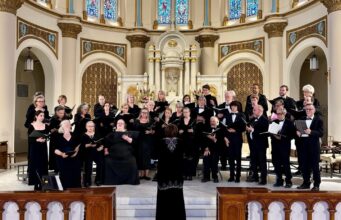 Hor „Slavjanka” iz San Franciska nastupa u Svetosavskom domu Hor Slavjanka