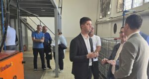 Bolji vazduh u školi „Mika Antić” – kotlarnica prešla na gas, prečišćivači stižu u sve škole i vrtiće Mika Antić” - kotlarnica