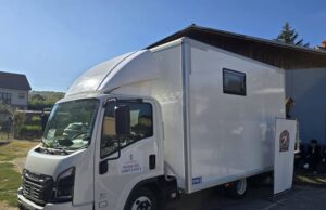 Mobilna ambulanta Doma zdravlja počela rad na terenu: Prvi pregledi danas u Suvom Dolu Mobilna ambulanta