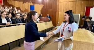 UKC Niš zaposlio 98 zdravstvenih radnika, među njima i 36 najboljih diplomaca UKC Niš zaposlio 98 zdravstvenih radnika