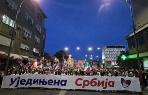 Održan skup SNS-a u Nišu, naprednjaci prošetali centrom grada Ujedinjena Srbija Niš