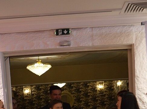 Brnabić ponovo u Nišu: Obišla kol-centar SNS-a i pozvala na bolje rezultate u Nišu